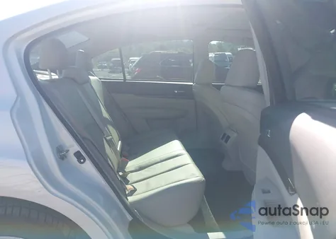 2014 Subaru Legacy 2.5I Limited z USA, uszkodzony, nr VIN 4S3BMBL69E3009746